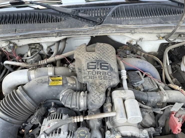2002-chevrolet-silverado-2500hd-image-39