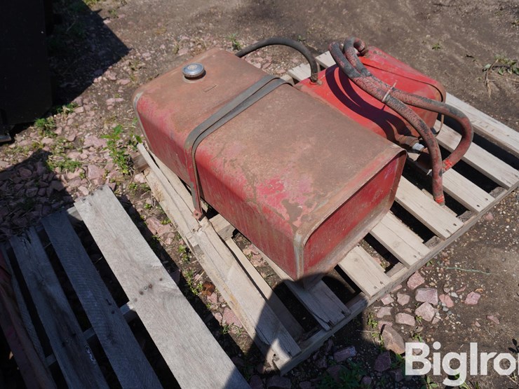 versatile-400-ford-200-engine-&-parts-image-15