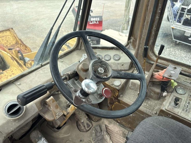 caterpillar-966d-image-16