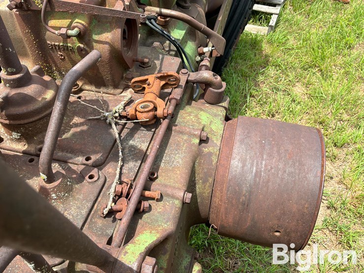 john-deere-b-image-16