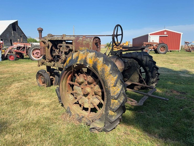 1931-farmall-f-30-duck-bill-image-3