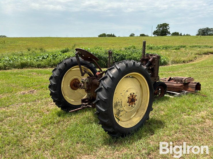 john-deere-b-image-5