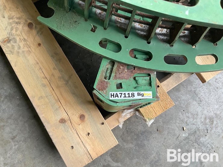 john-deere-x-9-small-wire-concaves-image-13