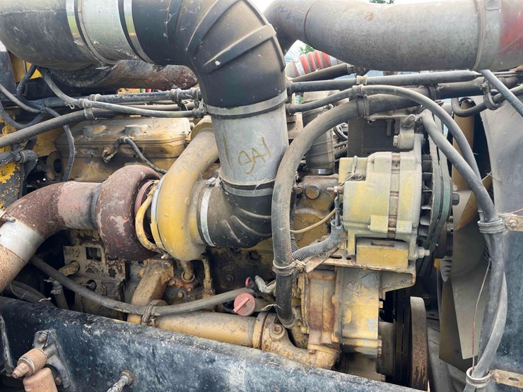 1992-freightliner-fld120-image-2