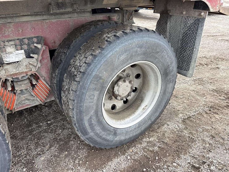 2004-kenworth-t800-image-10