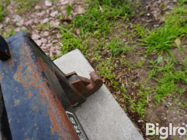 jeffers-i300-cat.-3-quick-hitch-image-15
