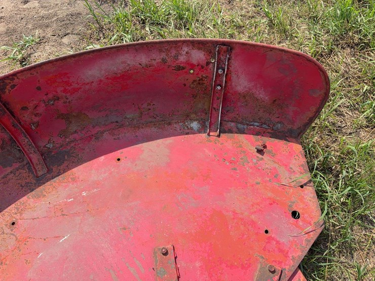 farmall-wheatland-fenders-image-3