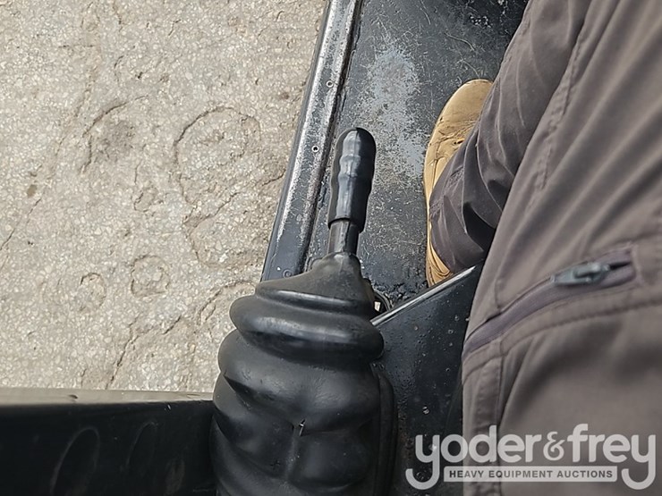 2017-jcb-510-56-image-23