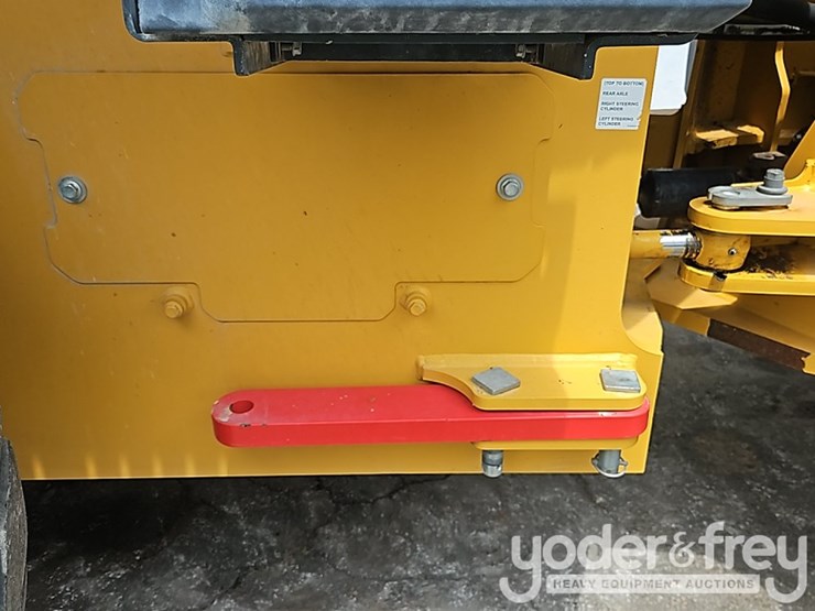 2023-deere-644p-image-36