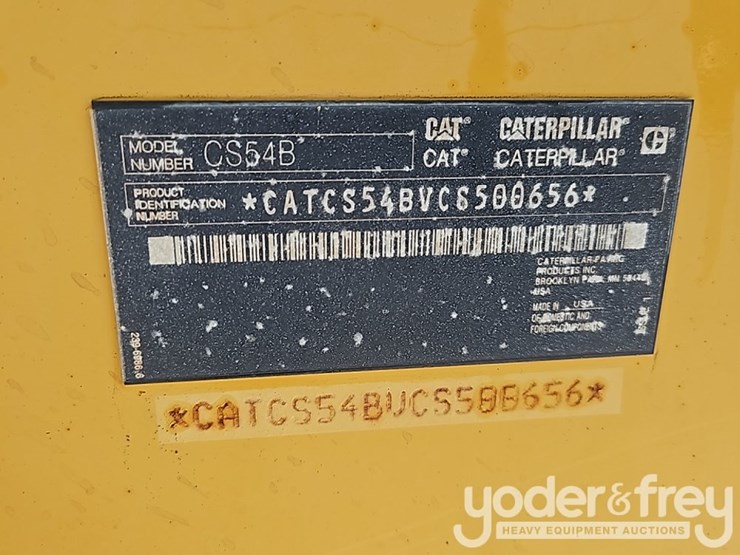 2018-caterpillar-cs54b-image-31