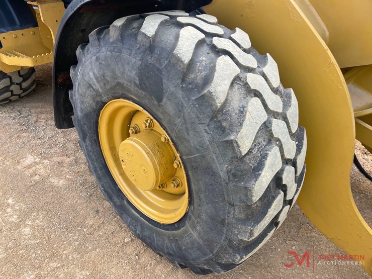 2016-caterpillar-906m-image-9