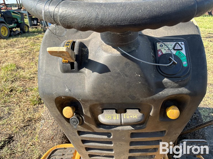 cub-cadet-gt1554-image-15