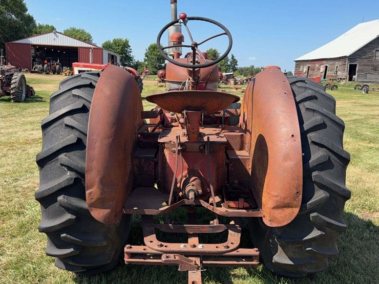 mccormick-deering-super-w-9-image-4