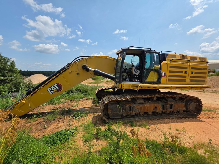 2023-caterpillar-374-image-4