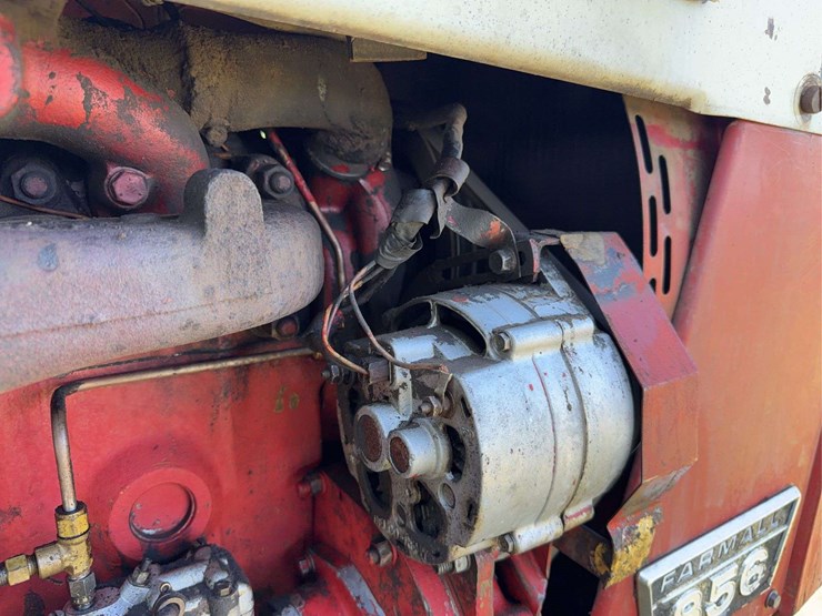 farmall-856-diesel-image-21
