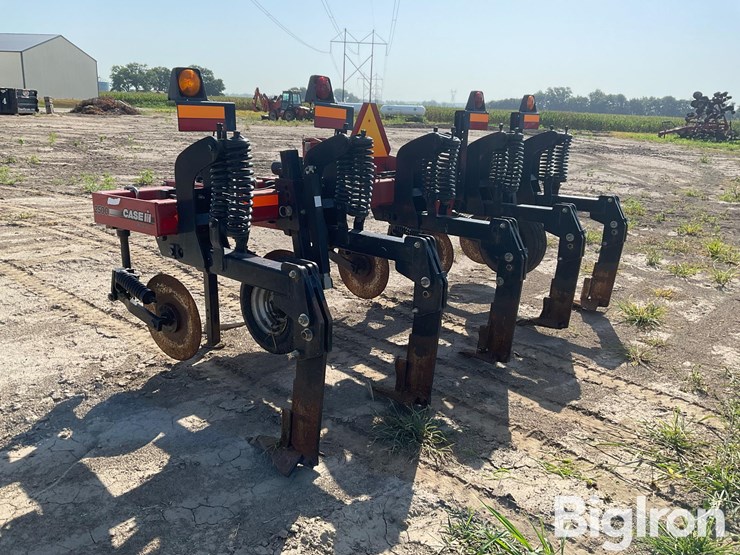 case-ih-2500-image-7