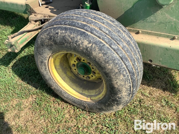 john-deere-3960-image-10