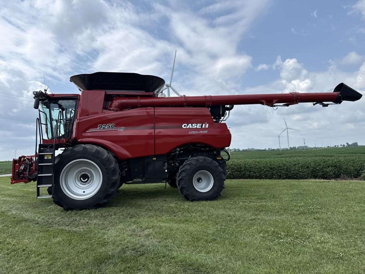 case-ih-9250-image-2