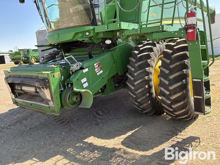 2018-john-deere-s770-image-9