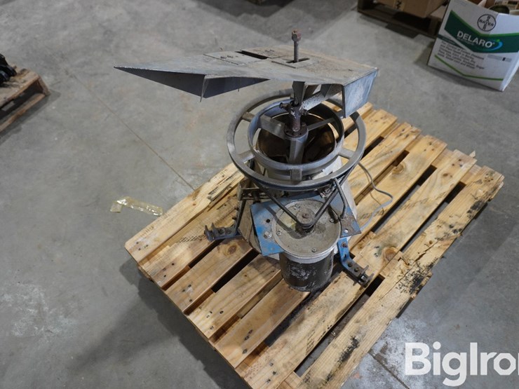 shivers-grain-spreader-1/3-hp-image-2