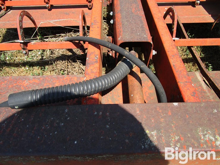 farmhand-10-bale-image-16