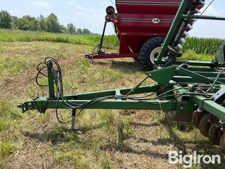 john-deere-724-image-10