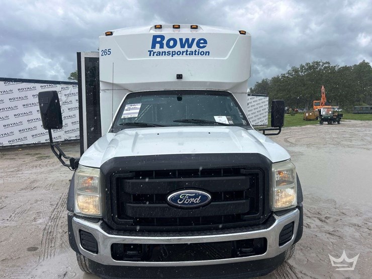 2011-ford-f550-image-30
