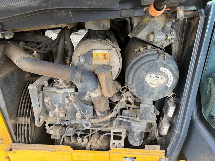 komatsu-d39px-21-image-20