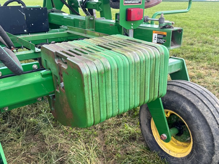 2012-john-deere-2510h-image-26