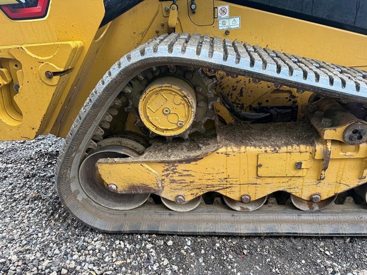 2023-caterpillar-259d3-image-13