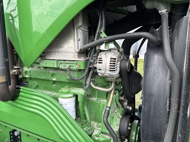 john-deere-7130-image-24