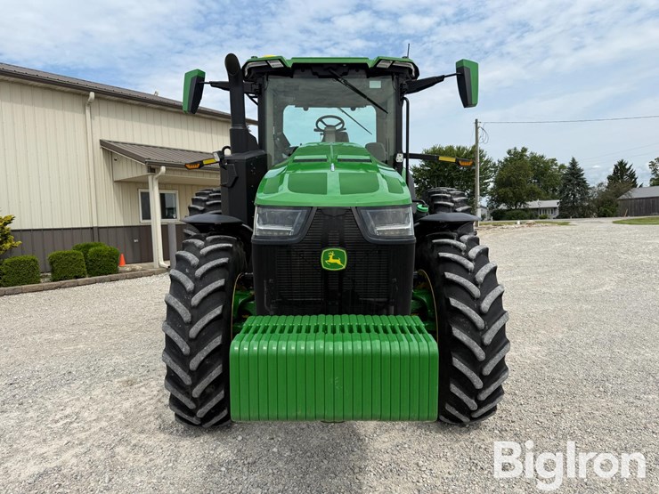 2025-john-deere-8r-250-image-2