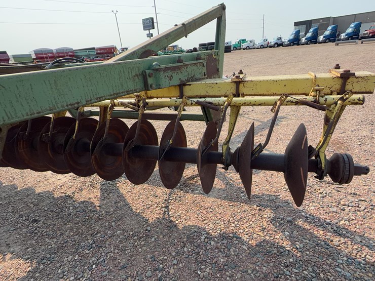 john-deere-340-image-26