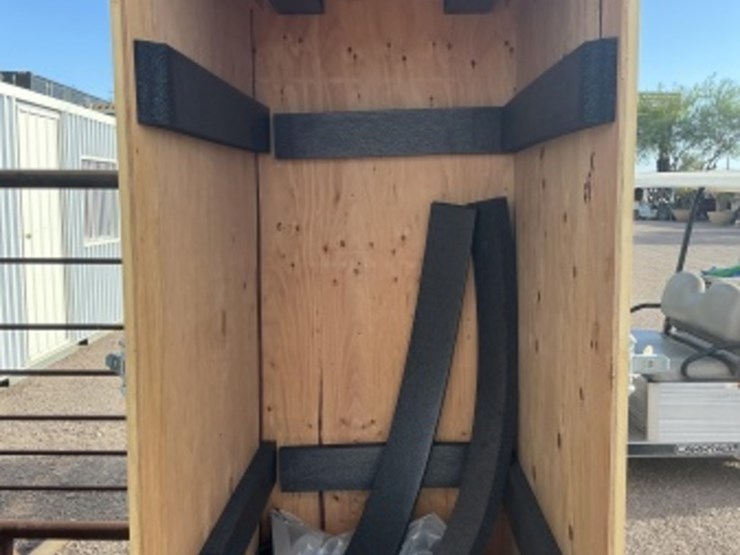 heavy-duty-wooden-transport-box-w/-ramp-image-4