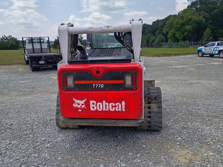 2023-bobcat-t770-image-7