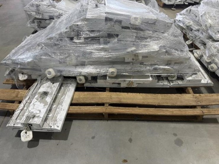 skid-of-multi-run-led-lights-image-1