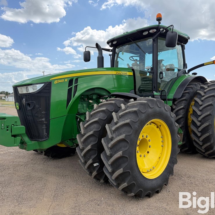 2017 JOHN DEERE 8345R