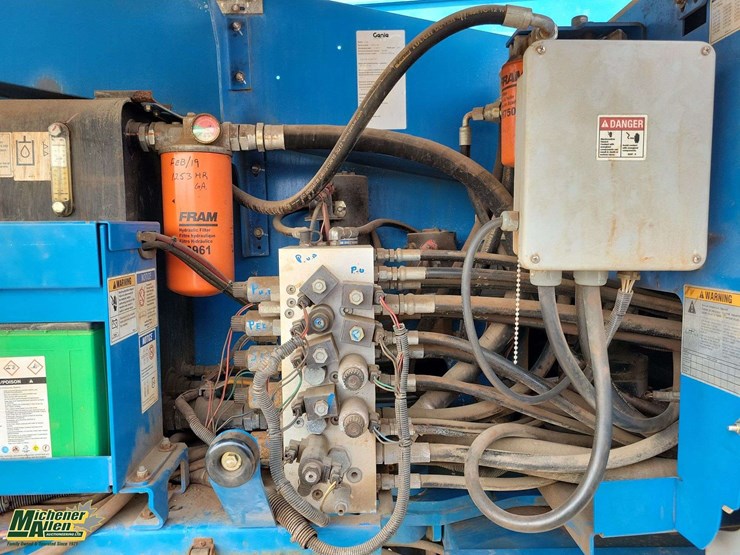 2013-genie-z135/70-image-22