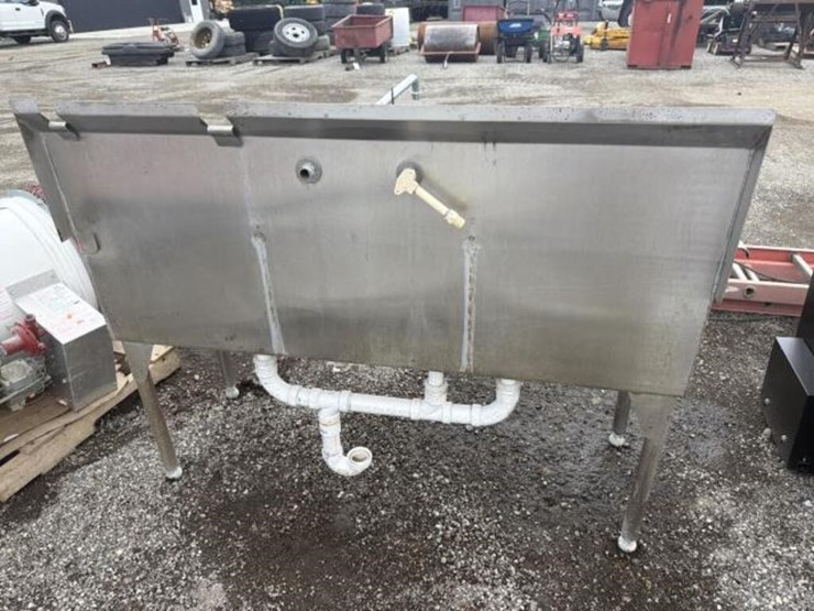 tipple-stainless-sink-with-faucet-image-9