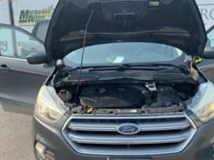 2017-ford-escape-se-image-9