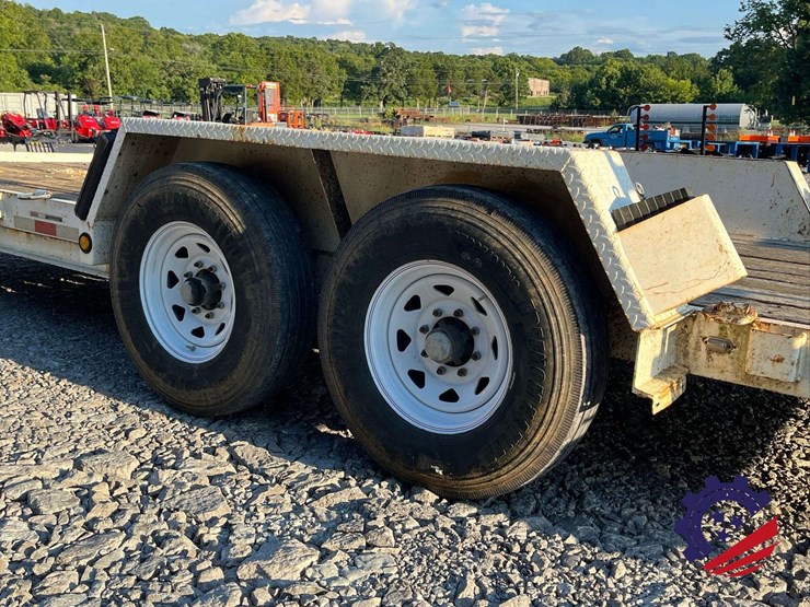 2013-moran-welding-20’-/-16k-lb.-t/a-equipment-tag-trailer-image-8