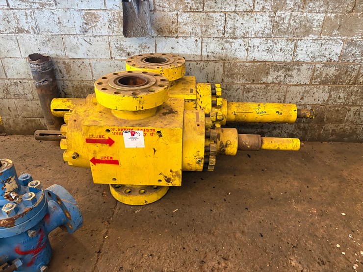 (3x$)-7-1/16”-10k-frac-valves,-field-ready-image-1