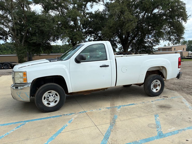 2009-chevrolet-2500-image-1