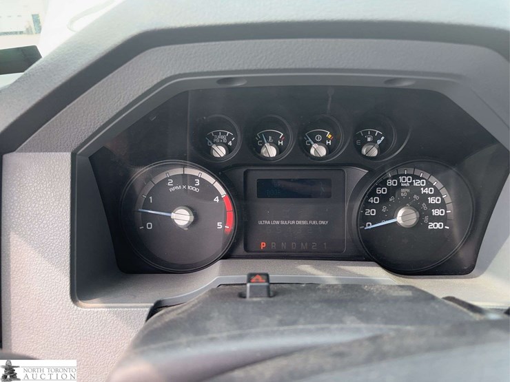 2015-ford-f550-image-12