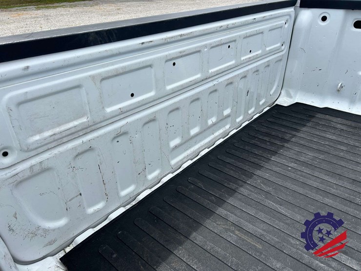 2018-chevrolet-silverado-pickup-truck-image-20