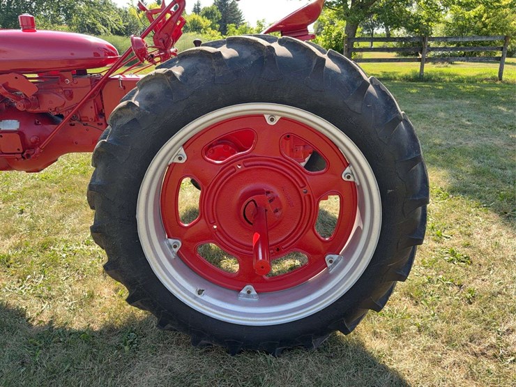 farmall-200-image-41