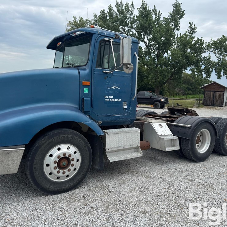 1995 INTERNATIONAL 9200