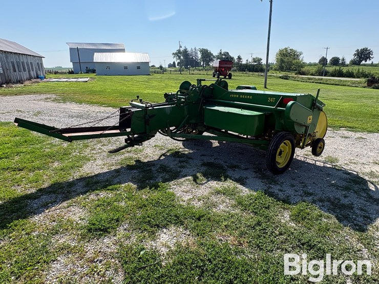 john-deere-24t-image-5