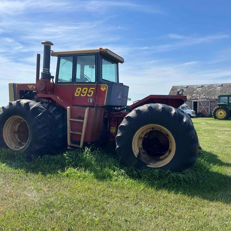 VERSATILE 895