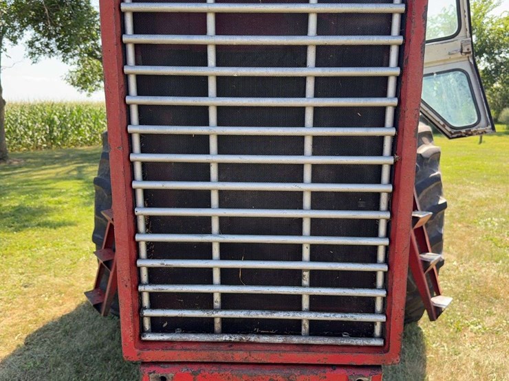 farmall-856-diesel-image-9